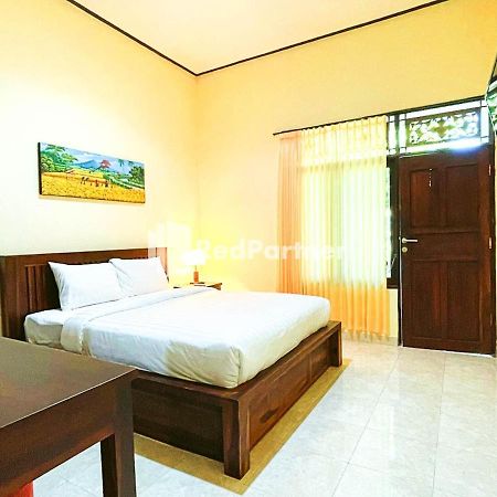 Widara Guest Houses 313 Near Garuda Wisnu Kencana Redpartner Jimbaran (Bali) Exterior photo